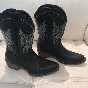 Jeossy (Milan) Black Leather Cowboy boot